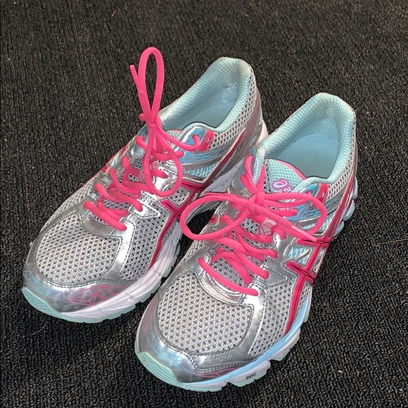 ASICS running sneakers - Picture 2 of 3